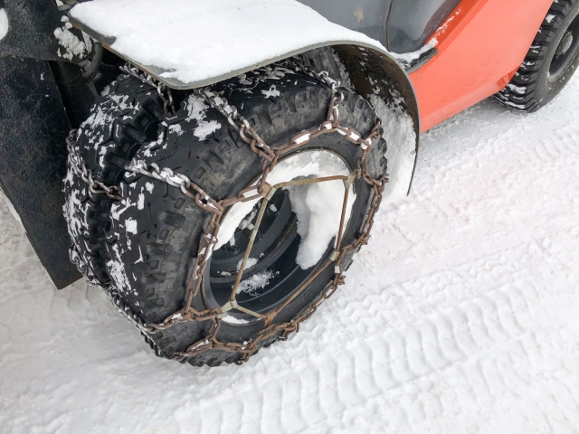 ホイールローダーでの除雪テクニック｜効率と安全性を両立するプロの操作とは？