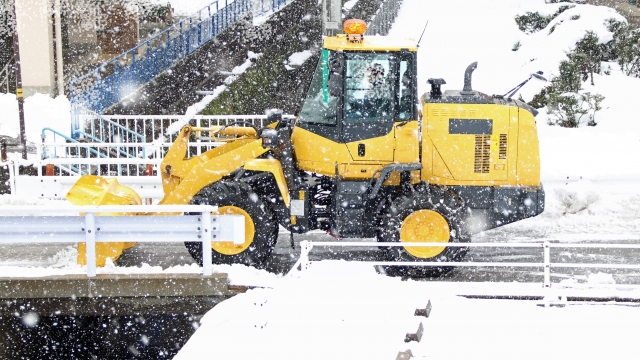 除雪の効率化が冬の業務を変える｜現場負担を減らし、作業品質を高める方法とは？